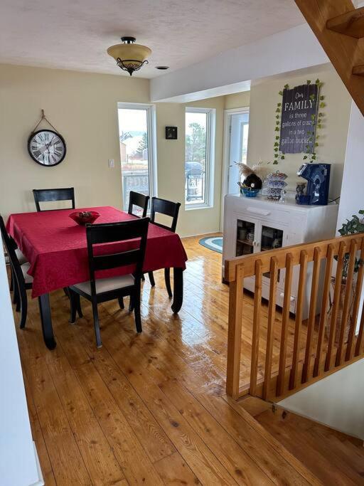 Beachside Serenity Cottage Pointe-du-Chene Luaran gambar